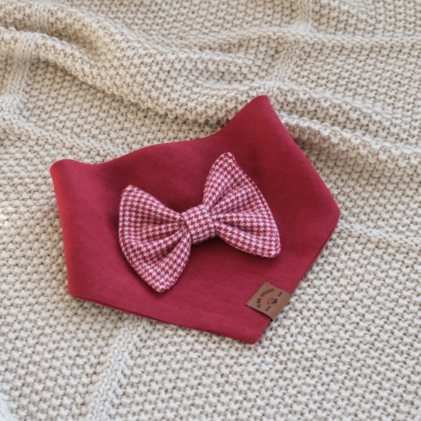 Redwine Bandana Holly Berries - Image 2