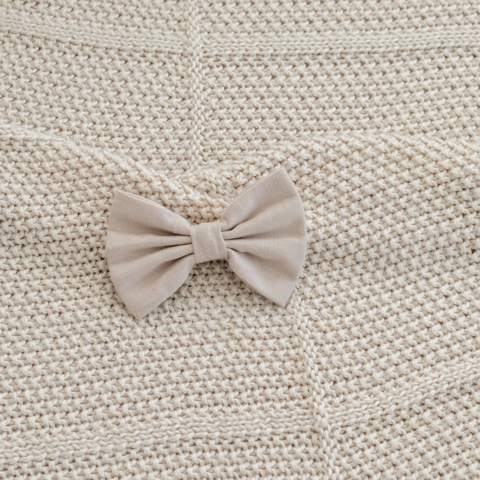Cream Linen dog Bow Tie - Image 4