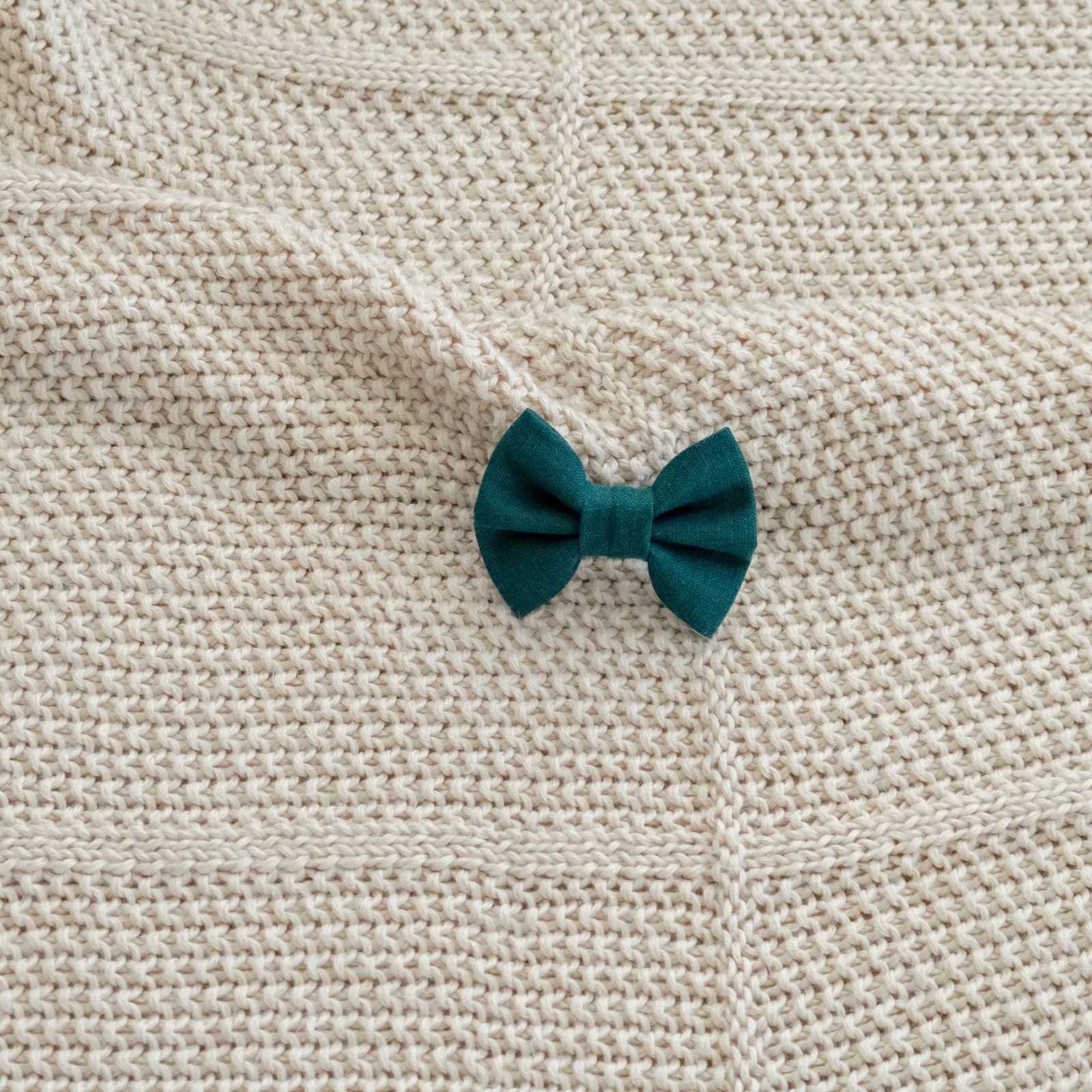 Green Bow Tie - Image 2