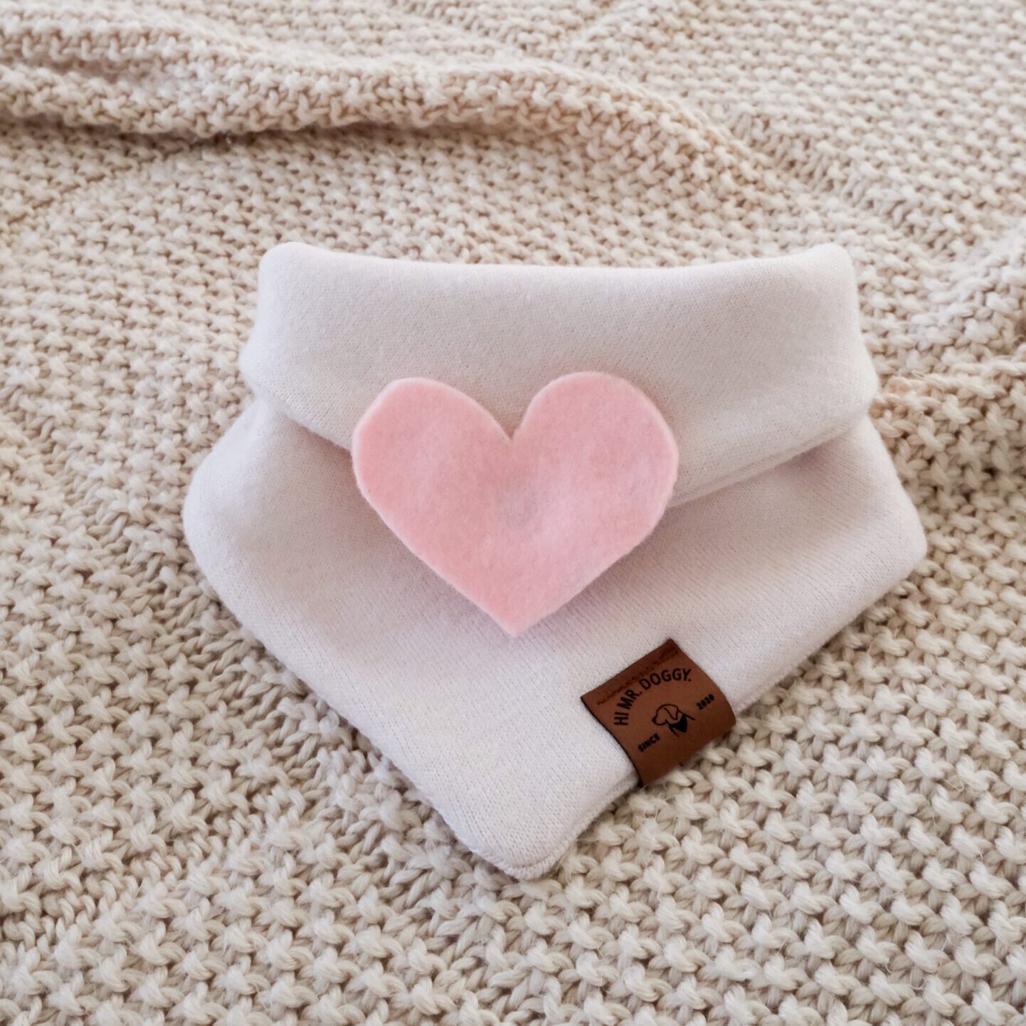 Bandana Cream Love Letter - Image 5