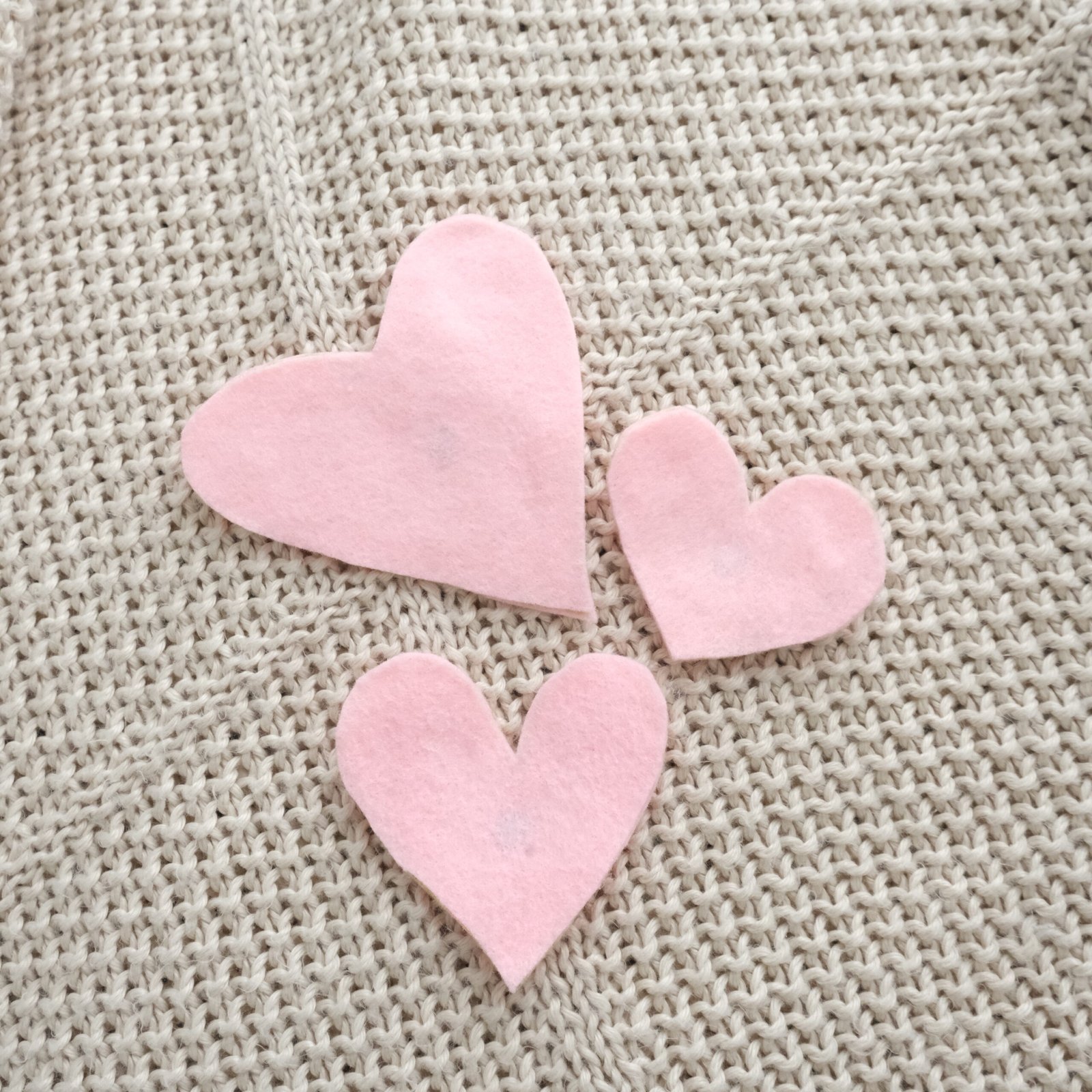Bandana Cream Love Letter - Image 11